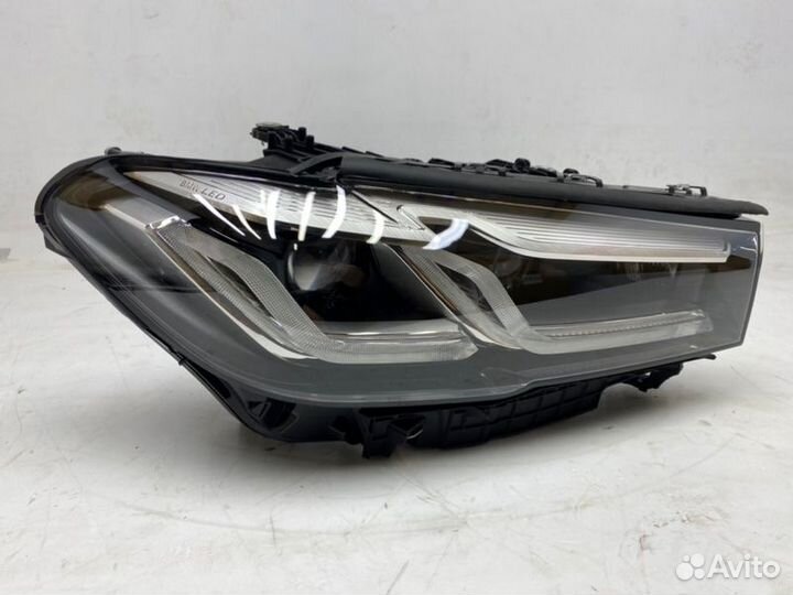 Фара правая Bmw G30 5 2020-2022
