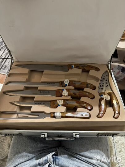 Набор ножей в кейсе