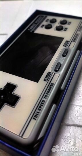 Игровая консоль