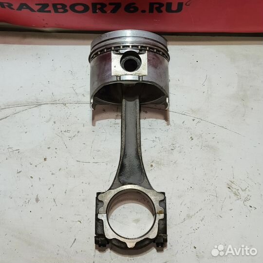 Поршень с шатуном Kia Sephia 1.5 B5
