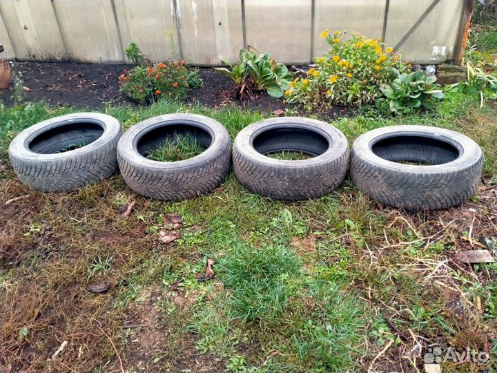 Nokian Tyres Hakkapeliitta 8 215/55 R17