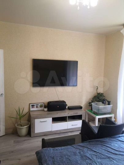 2-к. квартира, 70 м², 2/9 эт.