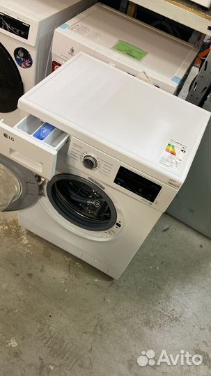 Стиральная машина LG F2J3HS2W