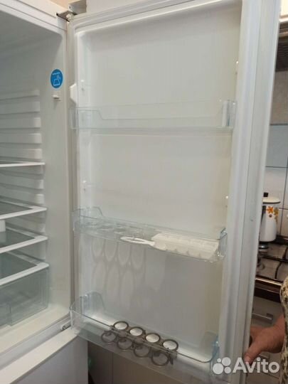 Холодильник Hansa