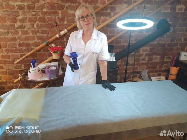 Депиляция воском: руки выше локтя