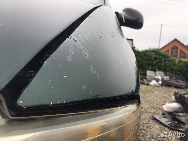 Крыло переднее левое dodge caravan