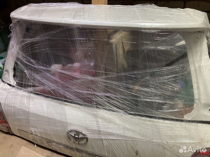 Toyota land cruiser 200