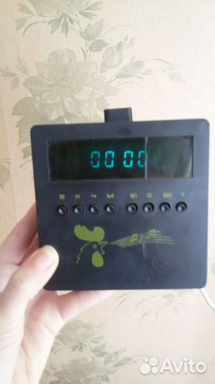 Будильник электронный бэн-01