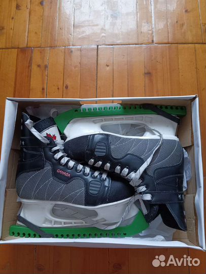 Коньки хоккейные