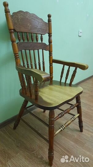 Стул резной