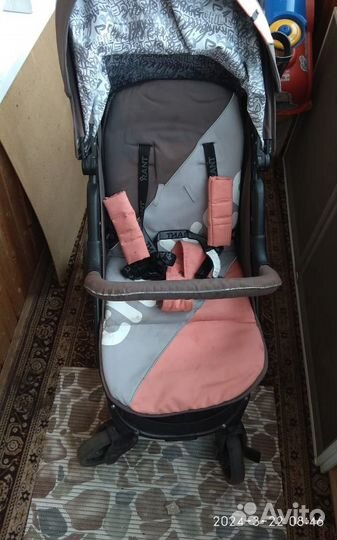 Прогулочная коляска