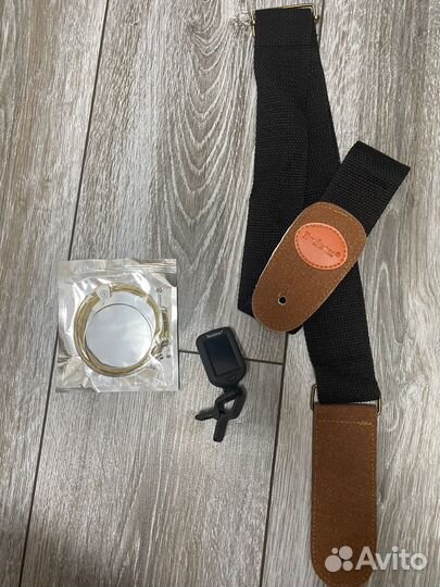 Акустическая гитара