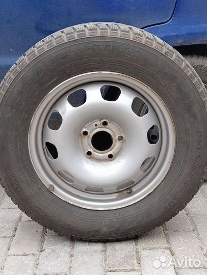 Nokian Tyres Nordman 7 SUV 215/65 R16