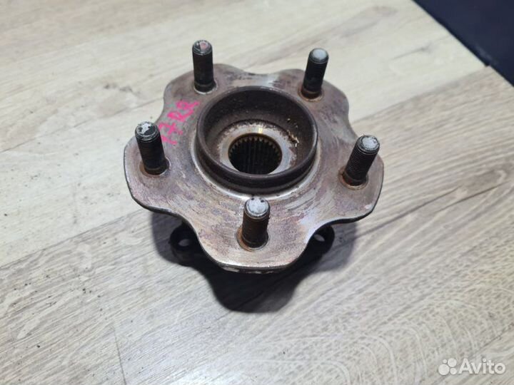 Ступица задняя Nissan Murano Z51 3.5 VQ35DE 2011