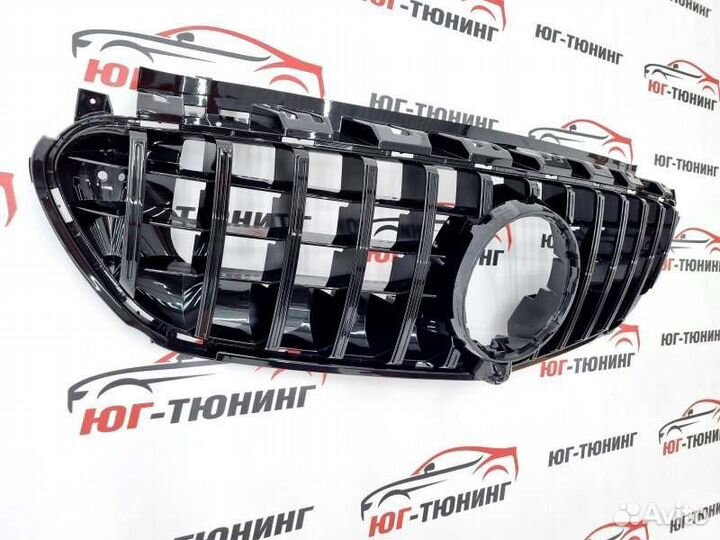 Решётка Mercedes E-class w213 16-20 GT style black