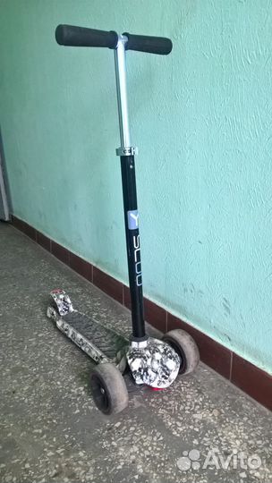 Продам трехколесный самокат Y-scoo kick Print RT