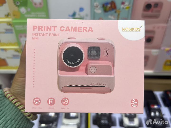 Фотоаппарат с моментальной печатью