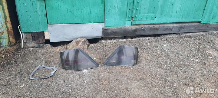 Задние фары Ниссан Глория