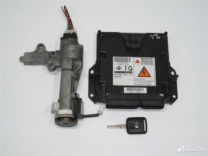 Блок управления двигателем Nissan Pathfinder R51