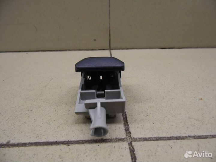 Ручка открывания лючка бензобака Hi Lux 2015