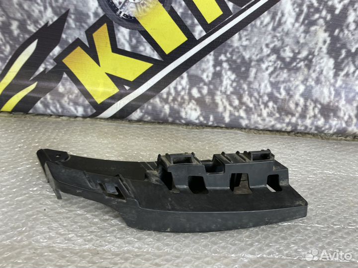 Кронштейн правой фары Мокка Mokka