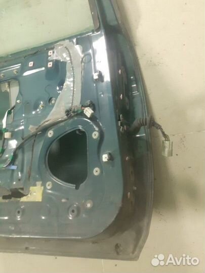 Дверь задняя левая Toyota Cresta 90