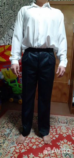 Костюм тройка+галстук+рубашка.Р-р 46