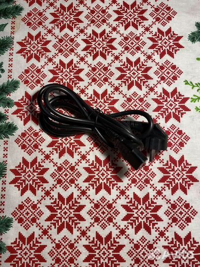 Кабель питания для компьютера