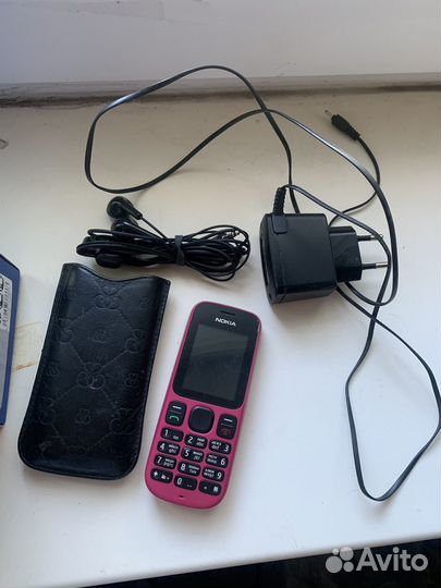 Телефон Nokia 100