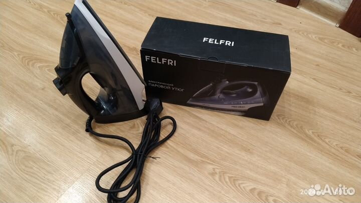 Паровой утюг Felfri
