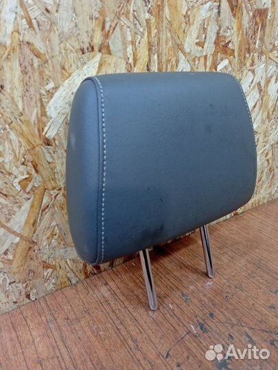 Подголовник задний Nissan Navara (D40) 2.5