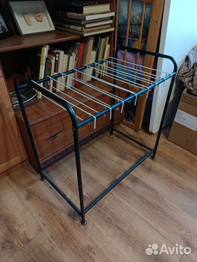 Вешалка напольная металлическая