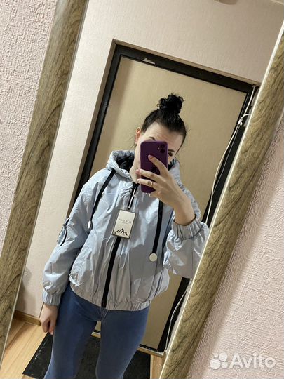 Ветровка новая