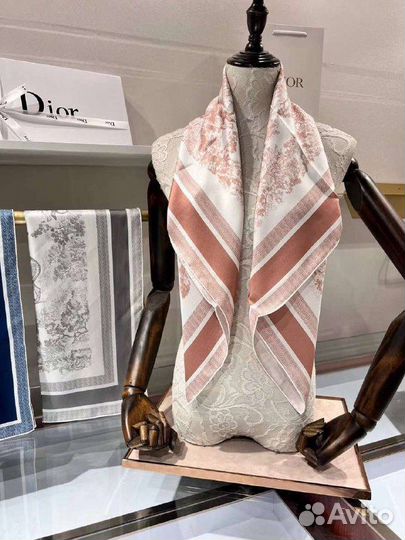 Платок Christian Dior