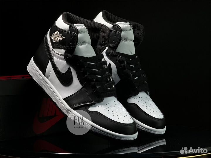 Кроссовки Air Jordan 1 Retro High OG 'Black White'