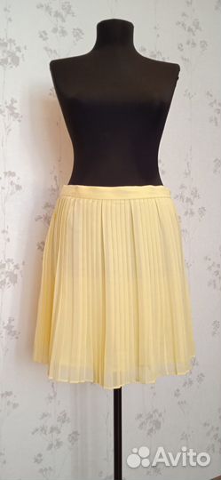 Юбка летняя шифоновая плиссе 46 -48 р-р желтая