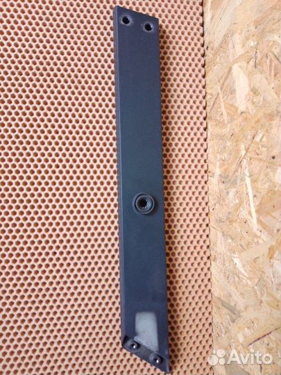 Распорка кузова передняя левая Audi A8 D4 long 4.2