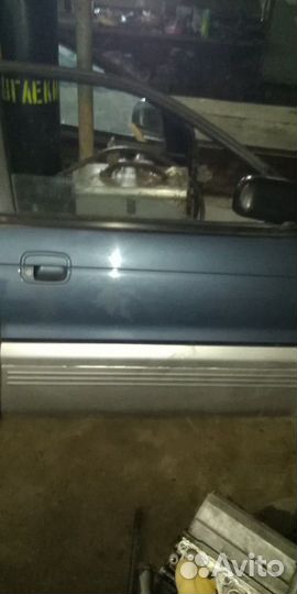 Мицубиси шариот N48 4D68 двери