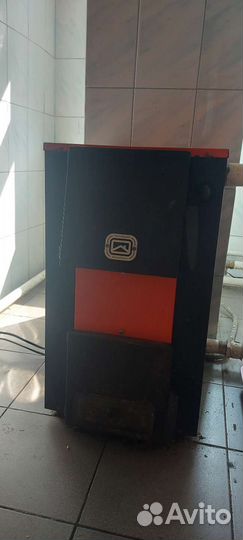 Котел твердотоплевный,отопительный бу