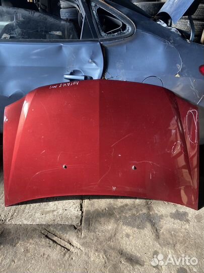 Капот Renault Logan 1