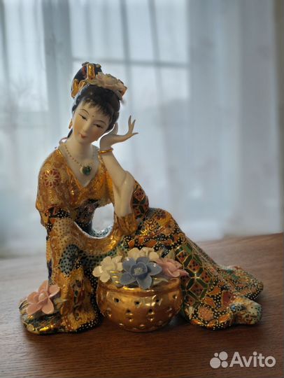 Китайская статуэтка