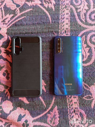 Телефон Honor 20