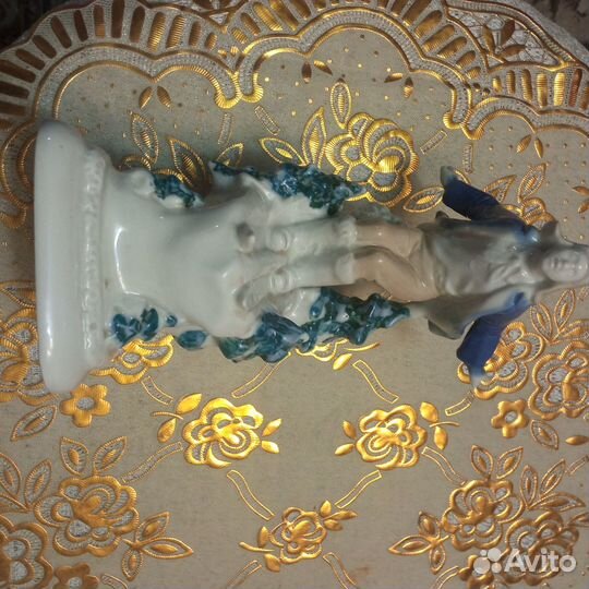 Статуэтка фарфор лыжник(пионер). Вербилки