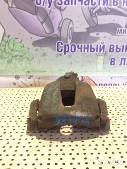 Суппорт передний левый Ford Focus 3