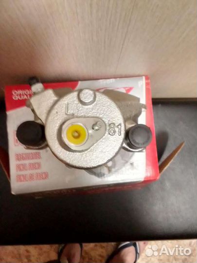 Суппорт левый для шкода октавия