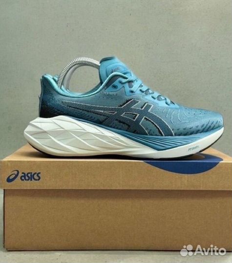 Кроссовки беговые Asics Novablast 4