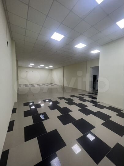 Торговая площадь, 1000 м²