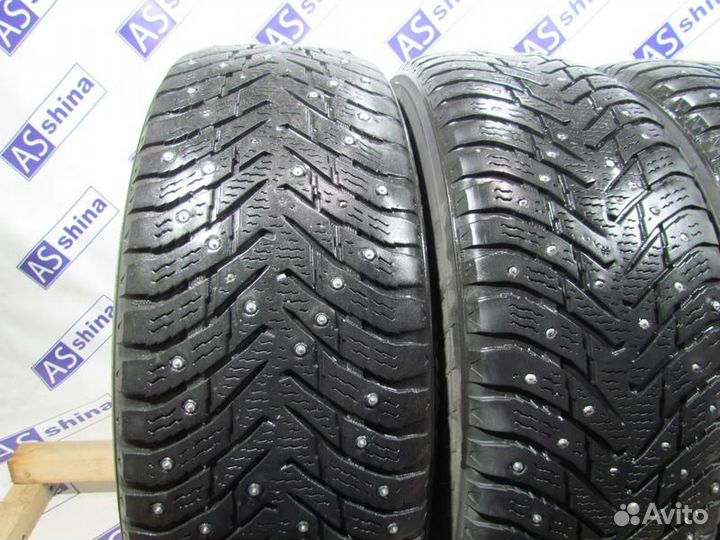 Nokian Tyres Hakkapeliitta 8 SUV 235/65 R17 88R