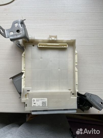 Блок комфорта 82733-60P40-A