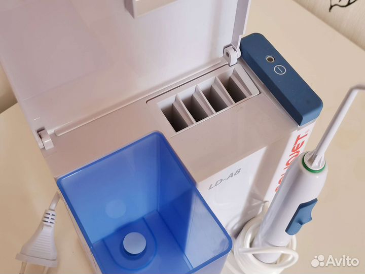 Ирригатор Aquajet ld-a8 б/у, с новыми насадками